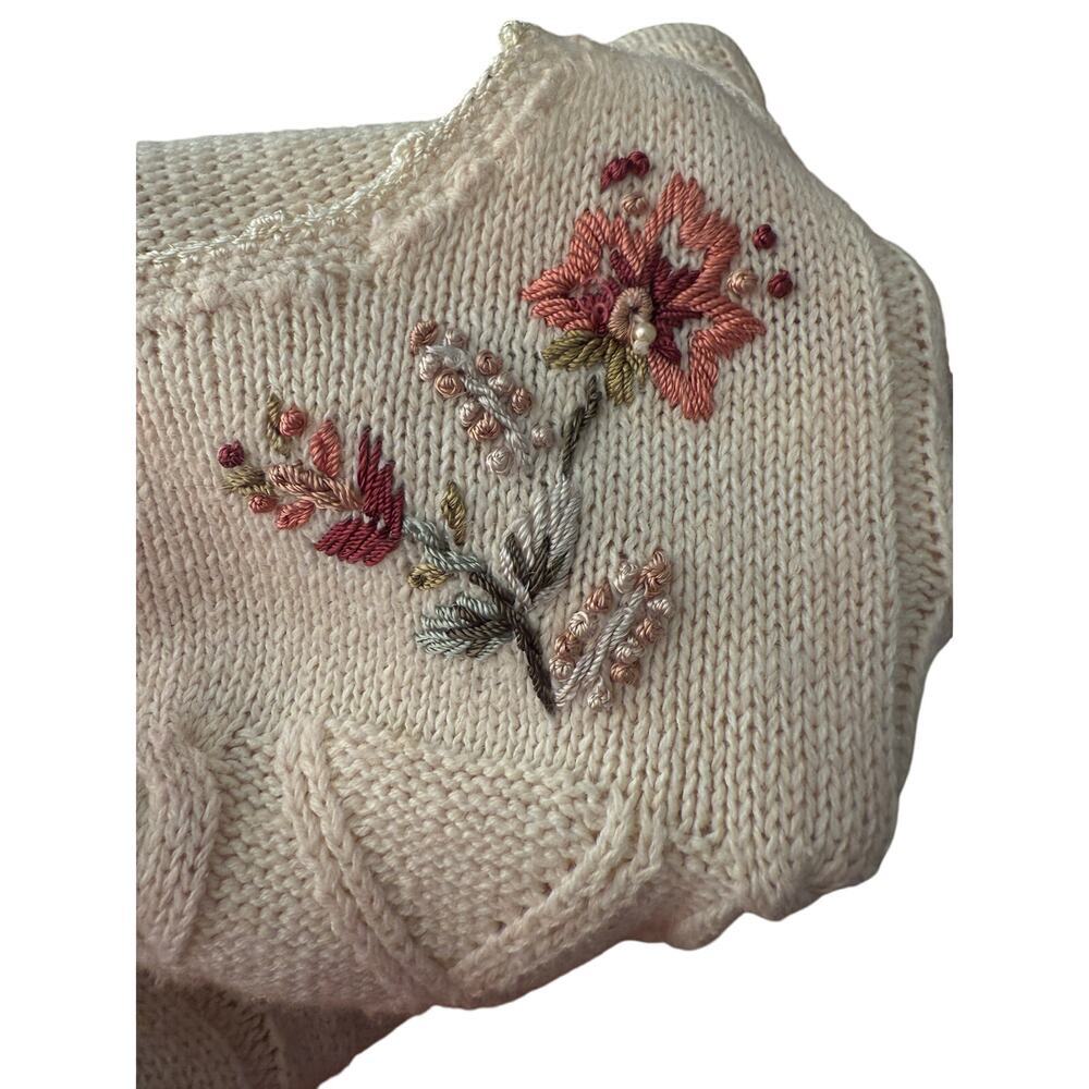 Vintage Carolyn Taylor Cream Sweater w/Mauve Embroidered Flowers Women's Size M - Picture 2 of 5